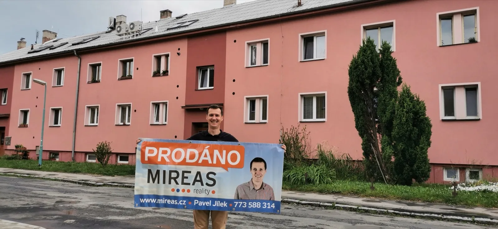 Prodáno - Milovice, Dukelská